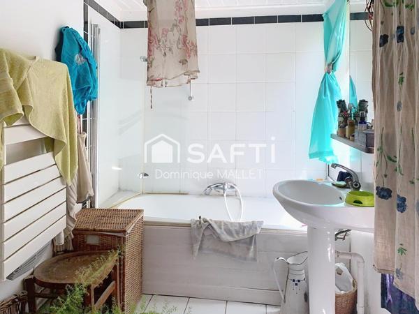 Maison atypique avec jardin au calme en ville