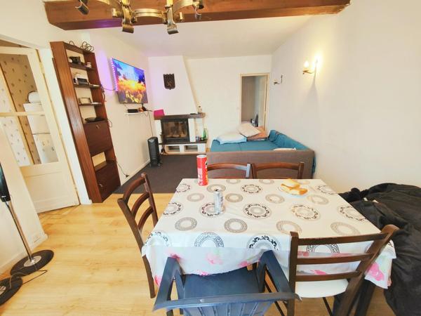 Maison de plain pied T3 au calme, avec garage.Tram