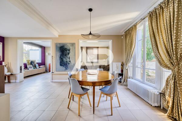 SEVRES RIVE DROITE - MAISON FAMILIALE 5 chambres €1 330 000 ** - Référence 668-S
