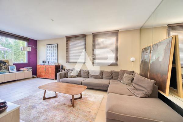 SEVRES RIVE DROITE - MAISON FAMILIALE 5 chambres €1 330 000 ** - Référence 668-S