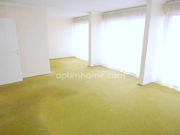Appartement 5 pièces / 3 Chambres - 99 m2 - 145 000 € FAI