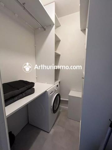 Location                                                      Appartement
                        
                     2 pièces                      50 m2                     à Savigny-le-Temple