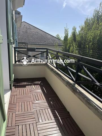 Location                                                      Appartement
                        
                     2 pièces                      50 m2                     à Savigny-le-Temple