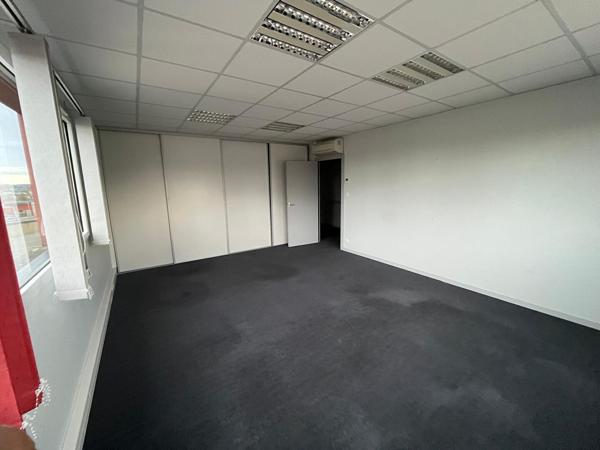Bureaux à vendre Saint Lo 570 m²