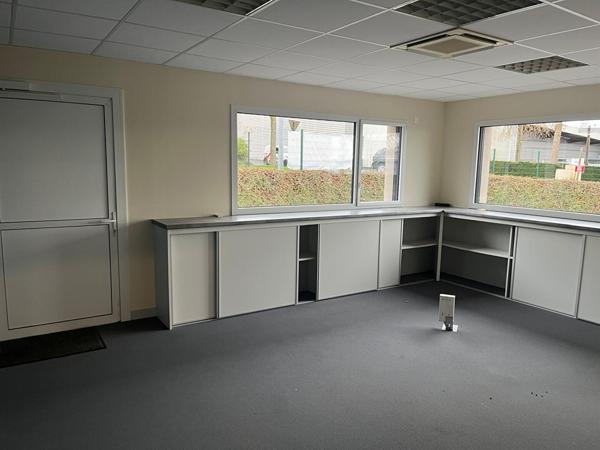 Bureaux à vendre Saint Lo 570 m²