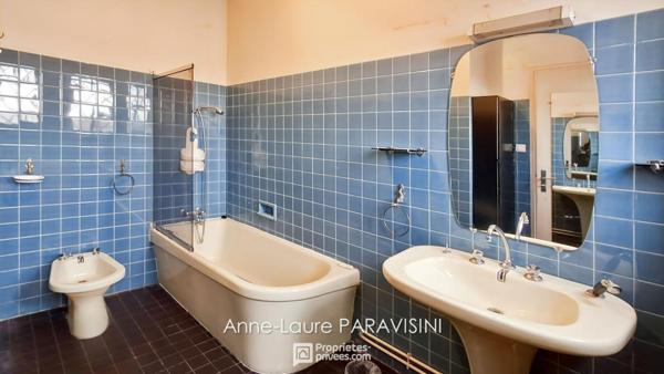 Labastide-d'Anjou -  Grande maison familiale avec jardin, piscine et potentiel  professionnel ou locatif