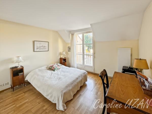 Rueil-Malmaison - Buzenval - Maison familiale, 4 chambres, jardin - 165m2 au sol hors garage.
