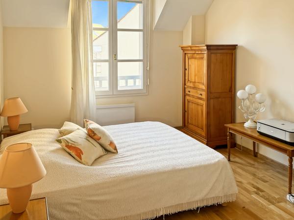 Rueil-Malmaison - Buzenval - Maison familiale, 4 chambres, jardin - 165m2 au sol hors garage.