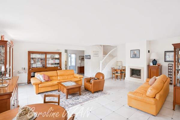 Rueil-Malmaison - Buzenval - Maison familiale, 4 chambres, jardin - 165m2 au sol hors garage.