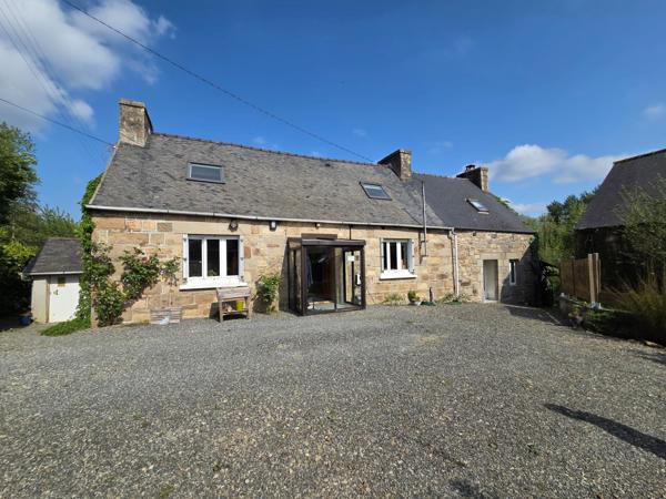 Maison à PLOUNEVEZ-MOEDEC, 22810 - 6 pièces 118m²