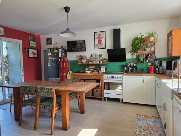 Maison à PLOUNEVEZ-MOEDEC, 22810 - 6 pièces 118m²