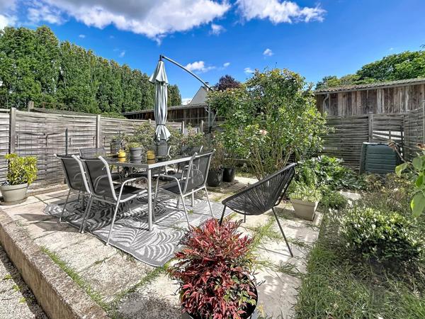 Vente                                                      Maison
                        
                     3 pièces                      62 m2                     à Saint-Arnoult-en-Yvelines