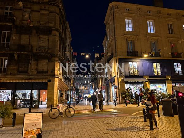 Quartier Fernand Lafargue Fonds de restauration avec terrasse