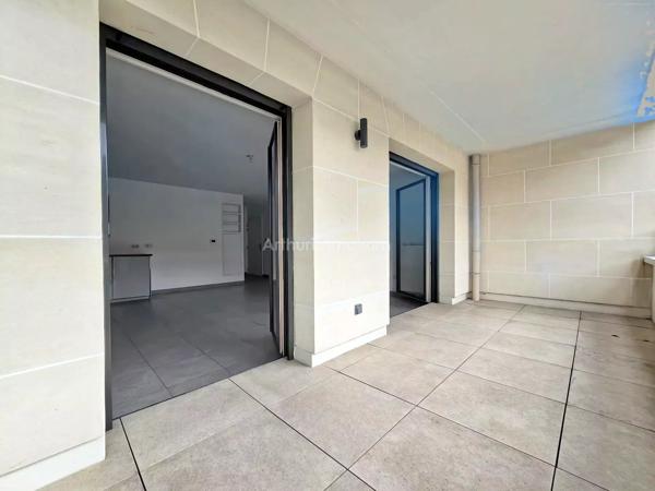 Vente                                                      Appartement
                        
                     3 pièces                      64 m2                     à Le Perreux-sur-Marne