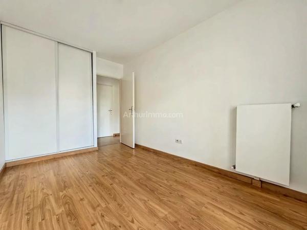 Vente                                                      Appartement
                        
                     3 pièces                      64 m2                     à Le Perreux-sur-Marne