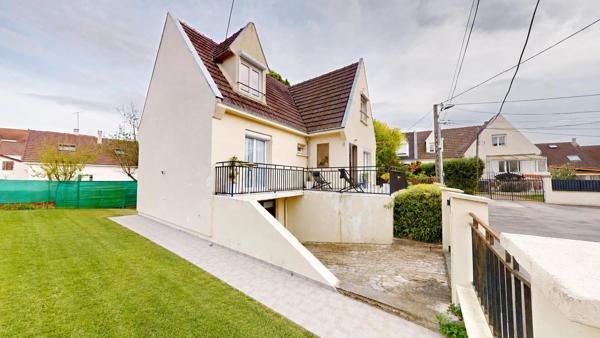 Vente                                                      Maison
                        
                     6 pièces                      107 m2                     à Pontault-Combault