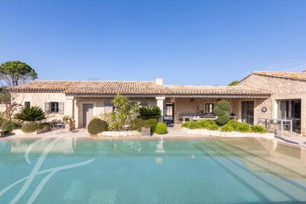 EXCLUSIVITE - ST REMY DE PROVENCE - MAISON AVEC VUE ALPILLES