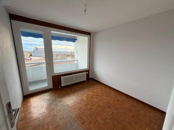 Appartement rénové à louer à Chalon-sur-Saône en Saône-et-Loire (71100), ref : Rempart Saint Vincent