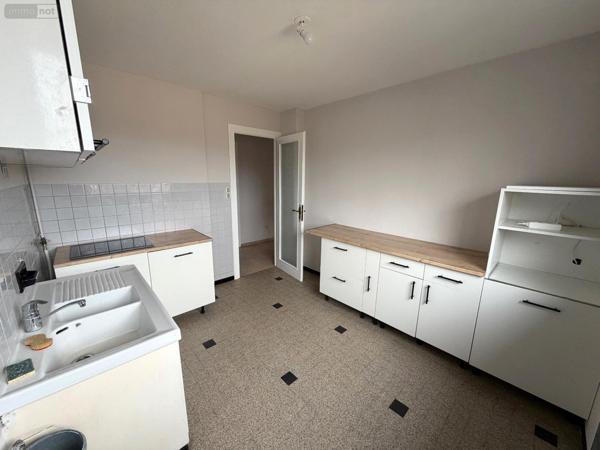 Appartement rénové à louer à Chalon-sur-Saône en Saône-et-Loire (71100), ref : Rempart Saint Vincent