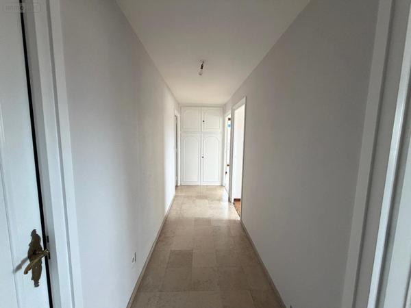 Appartement rénové à louer à Chalon-sur-Saône en Saône-et-Loire (71100), ref : Rempart Saint Vincent