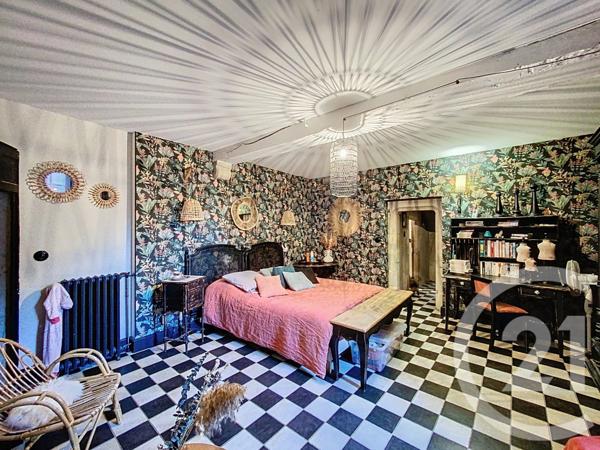 Maison à vendre  8 pièces - 241,01 m2 AIGUEPERSE - 63