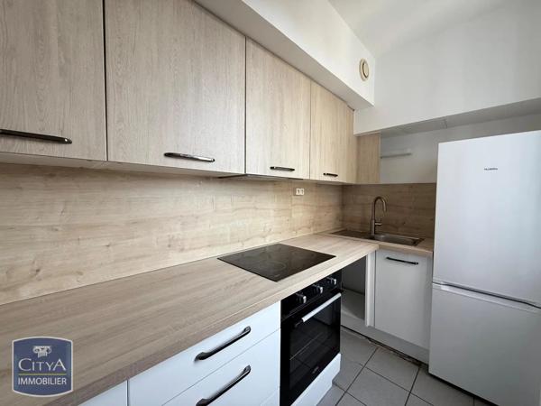 Appartement à louer 3 pièces 44.7m² Dijon (21000)