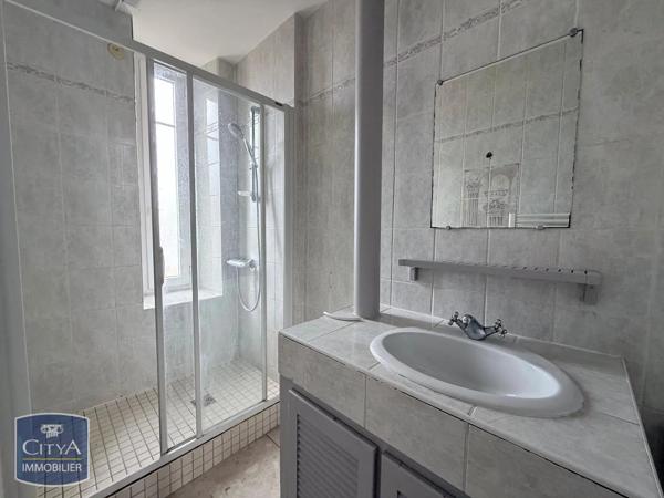 Appartement à louer 3 pièces 44.7m² Dijon (21000)