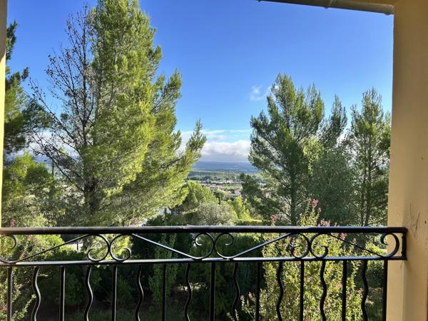 Appartement de charme au golf de  Mallemort en provence