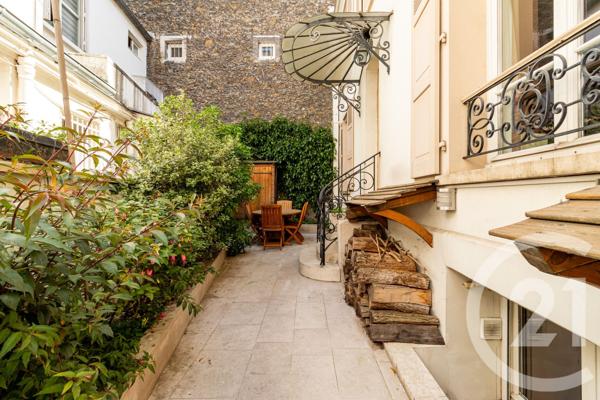 Maison à vendre  6 pièces - 178,49 m 2   PARIS  - 75017