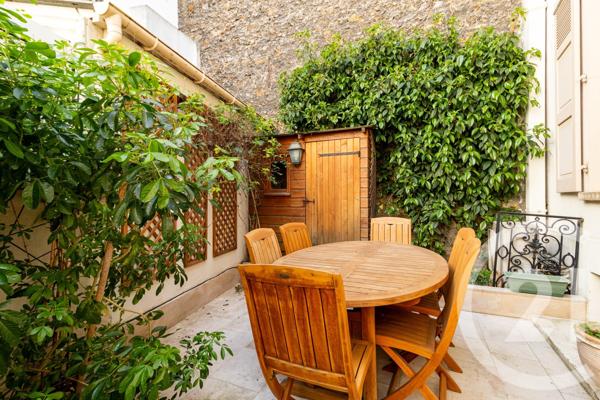 Maison à vendre  6 pièces - 178,49 m 2   PARIS  - 75017