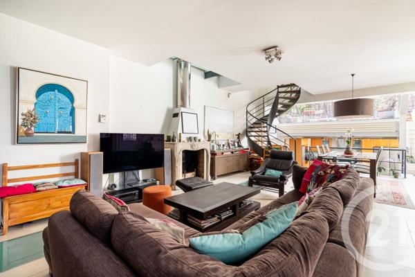 Maison à vendre  6 pièces - 178,49 m 2   PARIS  - 75017
