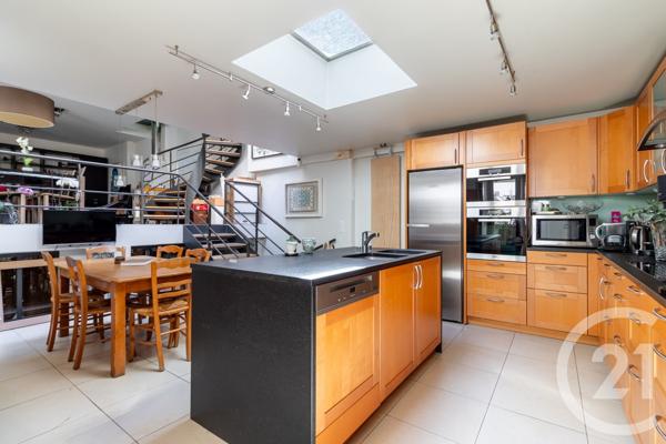 Maison à vendre  6 pièces - 178,49 m 2   PARIS  - 75017