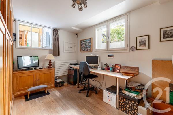 Maison à vendre  6 pièces - 178,49 m 2   PARIS  - 75017