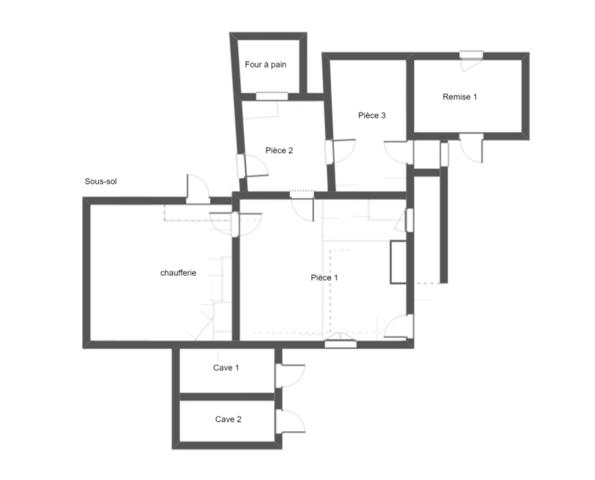 LES ROSIERS SUR LOIRE, Maison en pierre à rénover de 84m²/120m² développables avec dépendances et jardin.