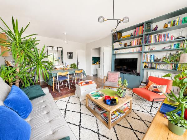 Appartement
         4 pièces
        - 78 m² Exclusivité 575 000 € *