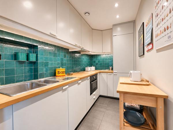 Appartement
         4 pièces
        - 78 m² Exclusivité 575 000 € *