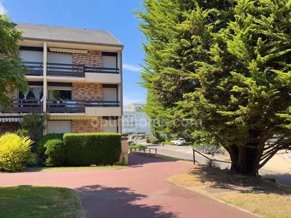 CABOURG CENTRE - Appartement de type T2 - 2eme étage sans ascenseur - 31.20 m2 - 1 chambre - Terrasse