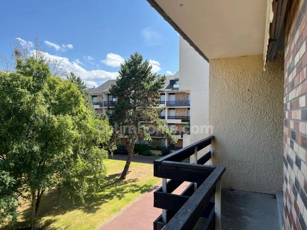 CABOURG CENTRE - Appartement de type T2 - 2eme étage sans ascenseur - 31.20 m2 - 1 chambre - Terrasse