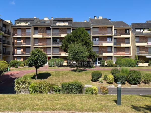 CABOURG CENTRE - Appartement de type T2 - 2eme étage sans ascenseur - 31.20 m2 - 1 chambre - Terrasse
