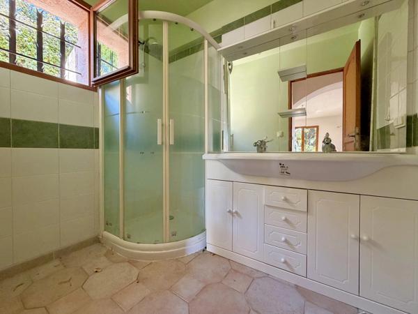 Maison individuelle - 2 Chambres - Terrain de 535 m² - 83300 Draguignan - Réf 87301393