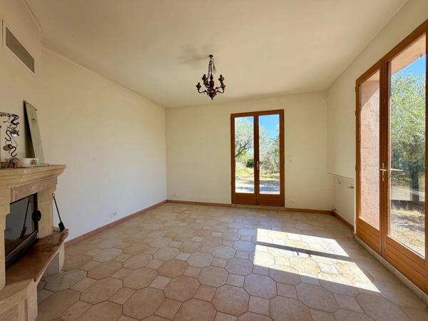 Maison individuelle - 2 Chambres - Terrain de 535 m² - 83300 Draguignan - Réf 87301393