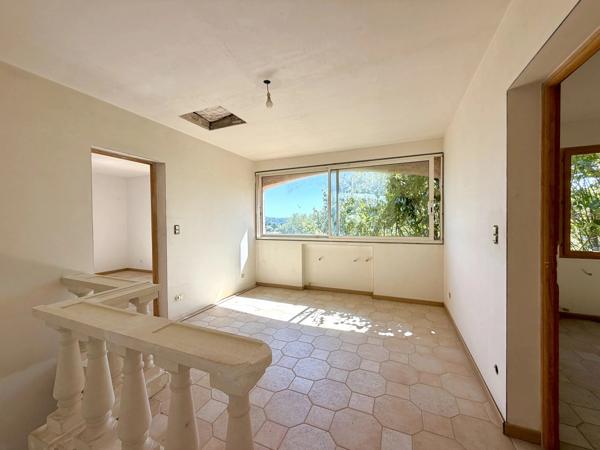 Maison individuelle - 2 Chambres - Terrain de 535 m² - 83300 Draguignan - Réf 87301393
