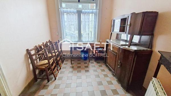 Maison entièrement à rénover