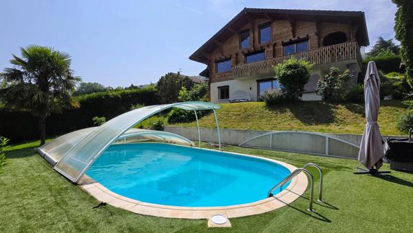 Chalet rénové à vendre, 5 pièces, EVIAN LES BAINS (74) au calme avec piscine, face au lac Léman