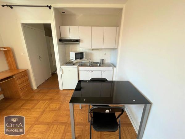 Appartement à louer 1 pièce 25.57m²