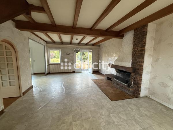 Maison
         6 pièces
        - 125 m² 343 500 € *