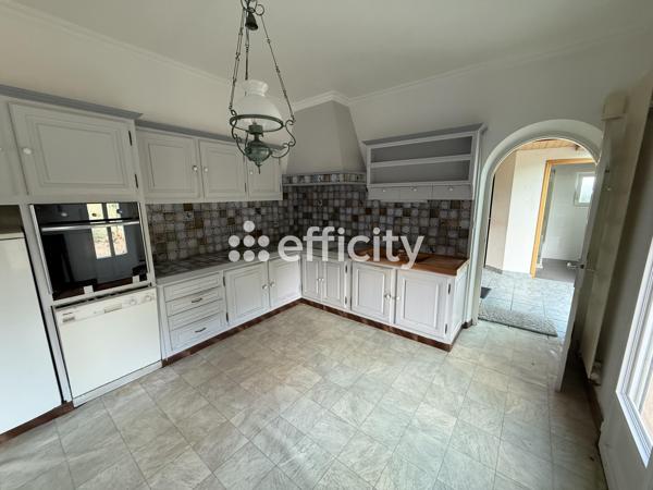 Maison
         6 pièces
        - 125 m² 343 500 € *