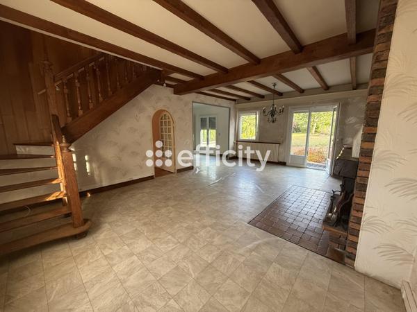Maison
         6 pièces
        - 125 m² 343 500 € *