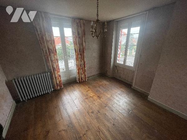 À VENDRE – MAISON ANCIENNE À SÉMÉAC (65)