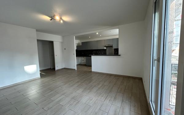 Appartement à vendre    2 pièces • 53 m2 Saint-Gratien